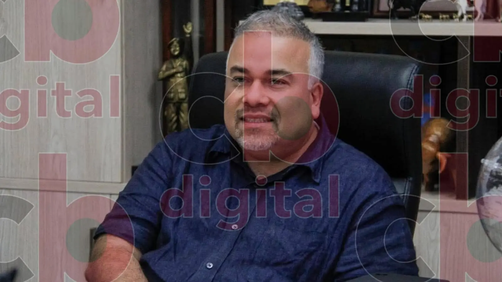 “Uno vuelve a donde fue feliz”: Jesús Mora a Carlos Manzo tras aparecer con el PRI