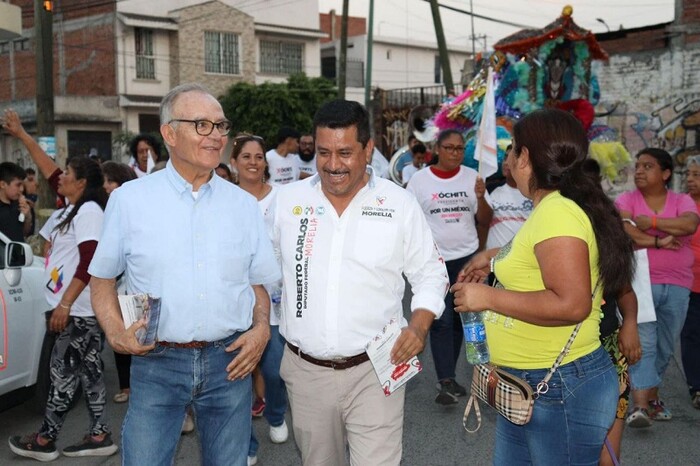 Va Roberto Carlos con todo el respaldo de la Eduardo Ruiz