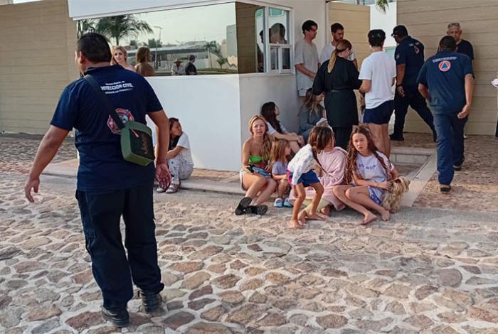 Van más de 150 réplicas del sismo de magnitud 6.5 en Guerrero; reportan derrumbes carreteros