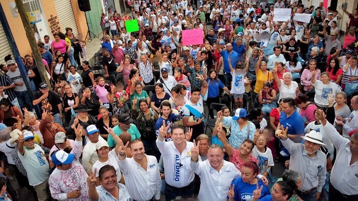 Vecinos reconocen obras y acciones de Alfonso en la periferia de Morelia