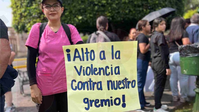 Veterinarios marchan en contra de la violencia ejercida hacia el gremio