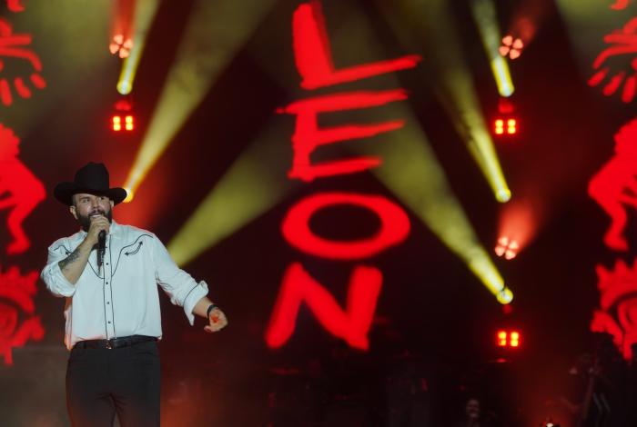 Vibró el Coloso del Quinceo con Carín León