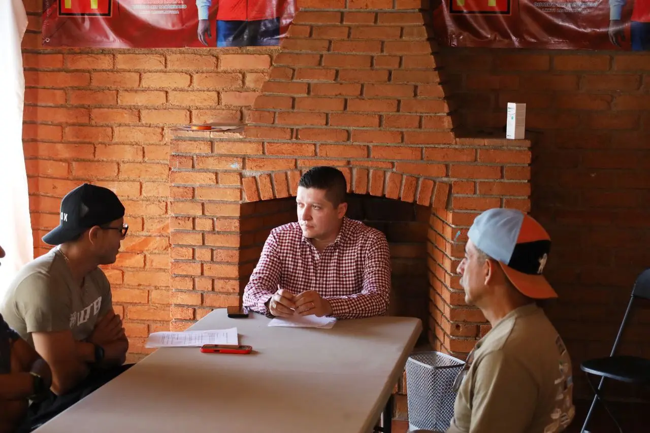 Vicente Gómez redobla el trabajo en territorio en el distrito XIX