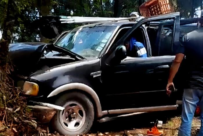 #Video | Accidente en carretera San Juan-Tancítaro deja seis jornaleros lesionados