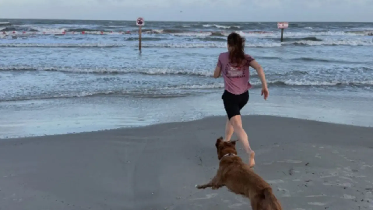 #Video: Astronauta de Artemis II se reencuentra con su perrita