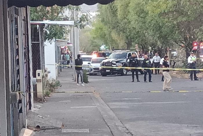 #Video | Balean a tres hombres en distintas calles de Villas del Pedregal; hay 1 muerto