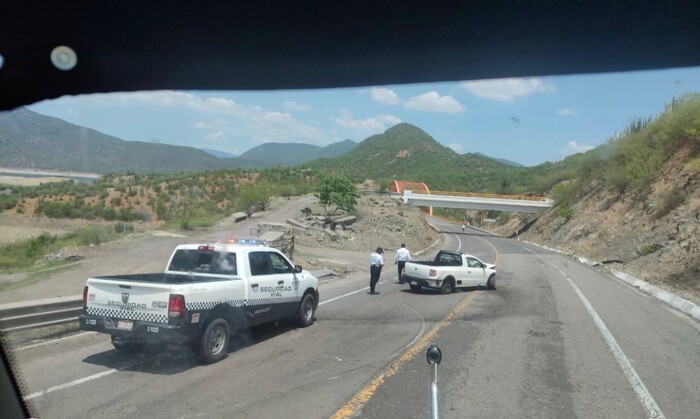 #Video | Camioneta se accidenta en la autopista Siglo XXI