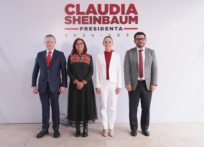 #Video | Claudia Sheinbaum presenta a Arturo Zaldívar, Carlos Torres y Leticia Ramírez como integrantes de su gabinete