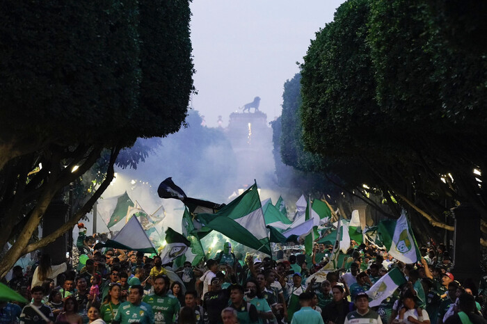 #Video | Club León celebra sus 80 años con exposición de butacas y jersey conmemorativo