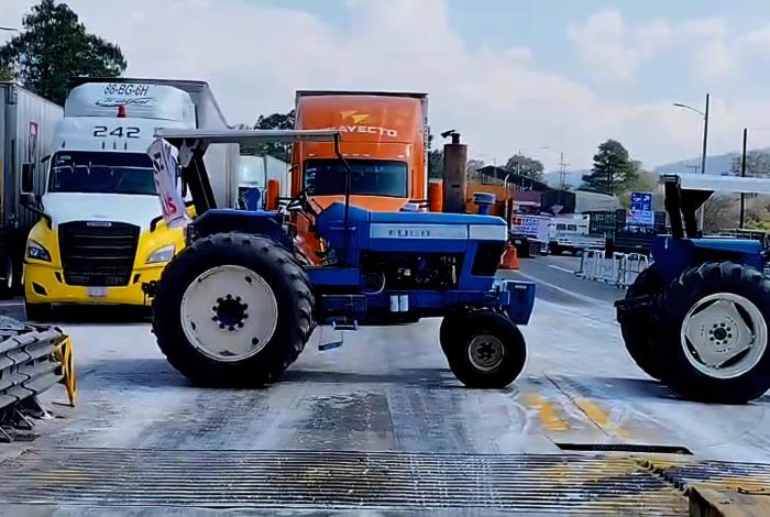 #Video #Crónica | Entre casetas tomadas y rutas interrumpidas: así fue la jornada de bloqueos en Michoacán