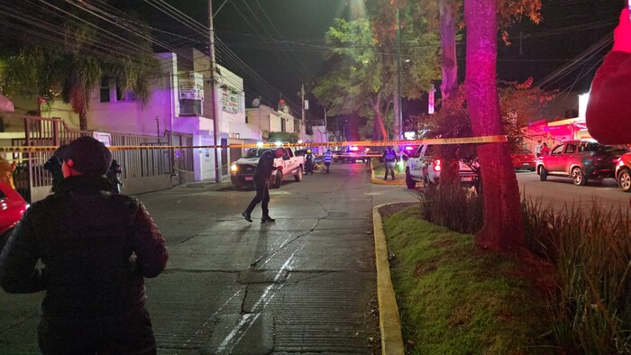 #Video | Ejecutan a un hombre en la colonia Fuentes de Morelia; el sicario iba en motocicleta