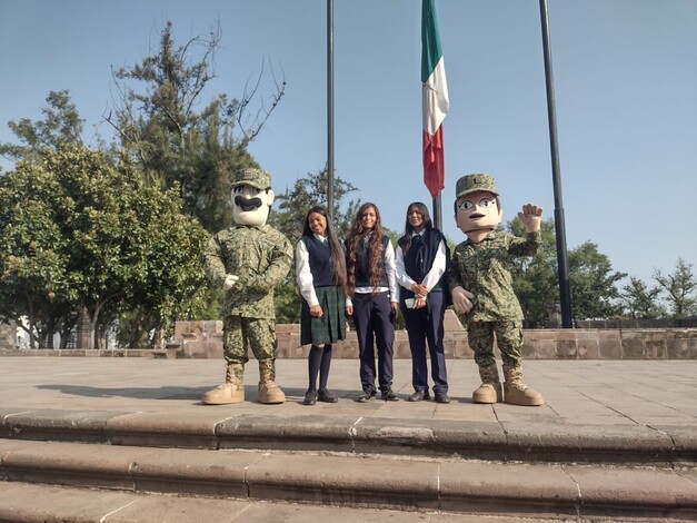 #Video | Ejército Mexicano realiza Izamiento de Bandera en Morelia