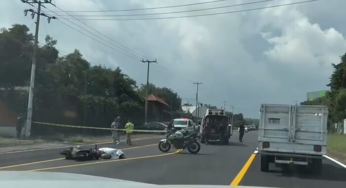 #Video | Hombre muere al accidentase en su motocicleta en la Uruapan-San Juan Nuevo