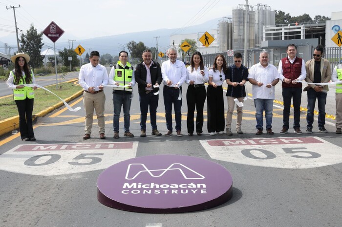 #Video | Inaugura Bedolla rehabilitación de carretera Zacapu-Panindícuaro para beneficio de 100 mil personas