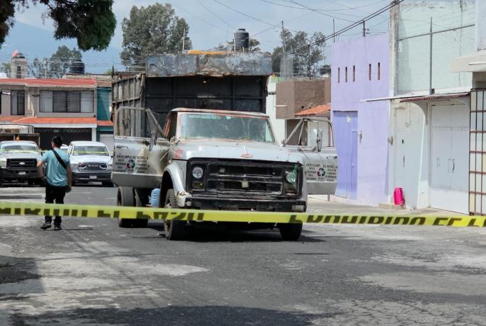 #Video | Incendian camión recolector de basura y trabajador resulta quemado, en Morelia