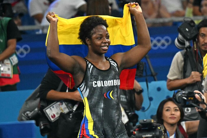 #Video | Le impiden dar vuelta olímpica en festejo a atleta colombiana en París 2024