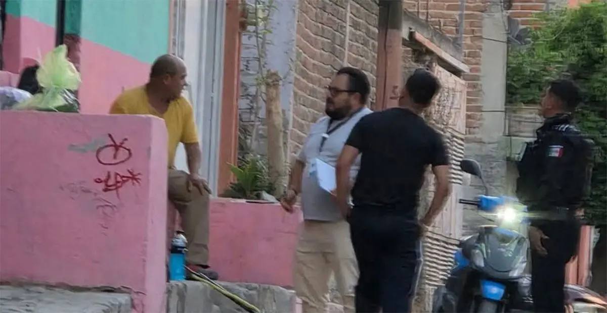 #Video: Rescatan a pitbull que fue agredido por su dueño en mercado de Guanajuato