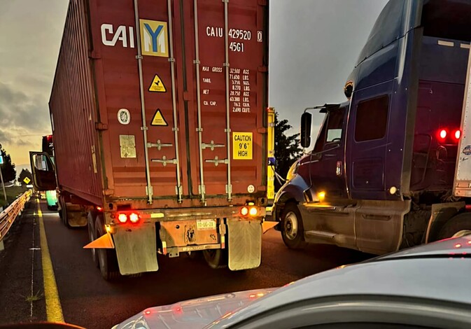 #Video | Se registran dos accidentes vehiculares en distintos puntos de la autopista Siglo XXI