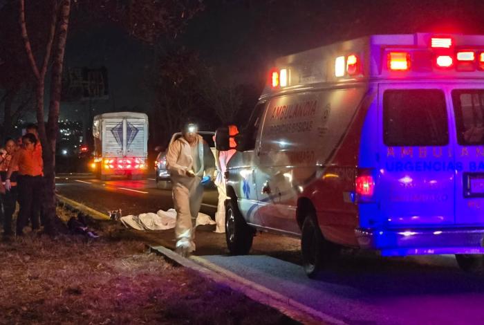 #Video | Se registran dos accidentes en la Morelia-Salamanca; muere motociclista y ocurre choque entre dos vehículos