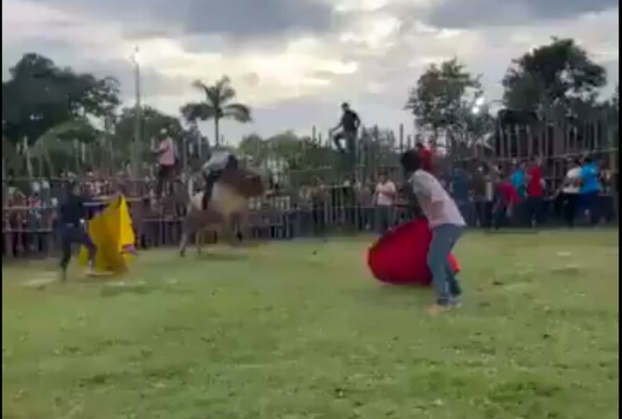 #Video | Tragedia en Nacajuca: Joven muere aplastado por un toro durante una toreada en Tucta