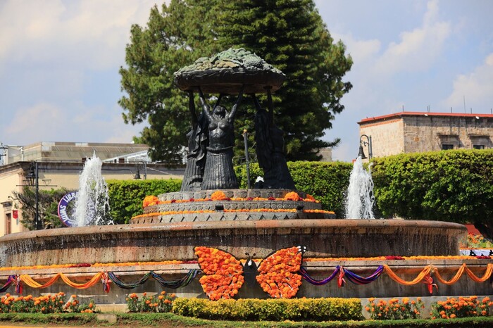 #Video | Turistas nacionales y extranjeros sorprendidos y satisfechos con Morelia y sus tradiciones