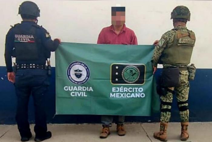 Vinculan a proceso a un hombre por posesión de dr0g4s y 4rm4s, en Apatzingán