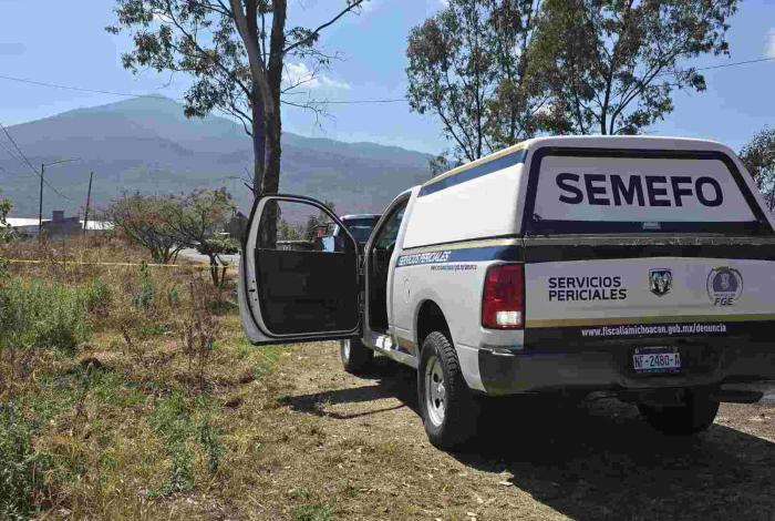 Volcadura automovilística deja un muerto y dos lesionados en Tacícuaro, municipio de Morelia