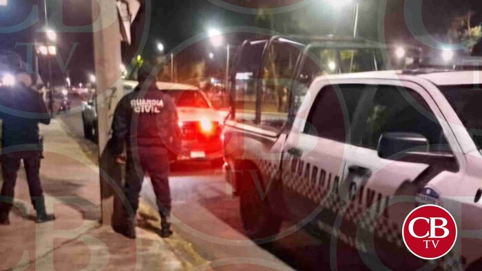 Volcadura y explosión de auto en Morelia deja un muerto y un herido