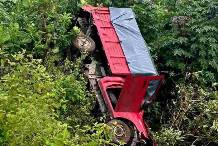 Vuelca camineta en Ciudad Hidalgo