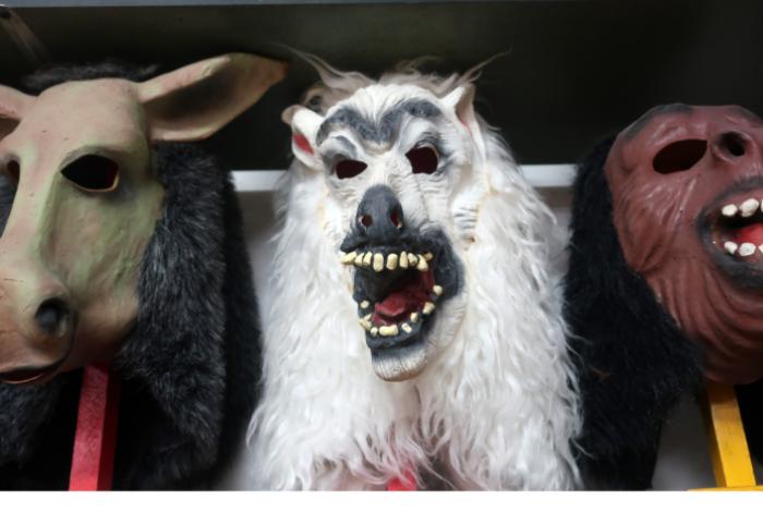 ¿Ya conoces la tradición de las cateras?, descubre como despiden el año en Ecuador