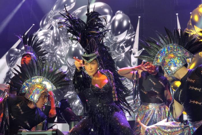 Yuri conquista Morelia con una noche llena de éxitos y nostalgia en el Palacio del Arte