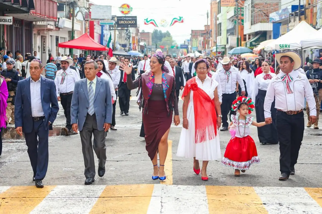 Zacapu celebra con orgullo el 215 Aniversario de la Independencia de México