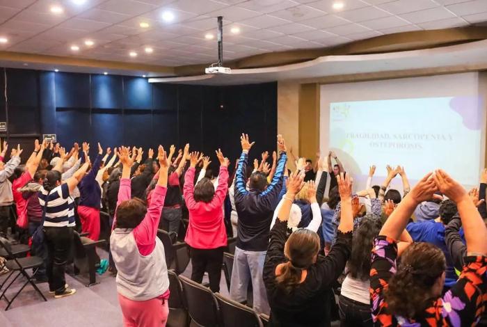 Zacapu impulsa el bienestar de los adultos mayores con programa de envejecimiento saludable: Mónica Valdez