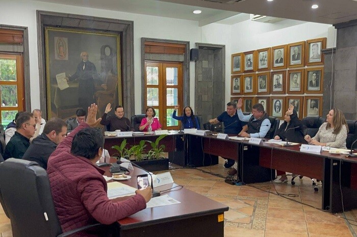 Zamora dona terreno a Universidad Indígena; actualmente otras escuelas le presentan sus espacios