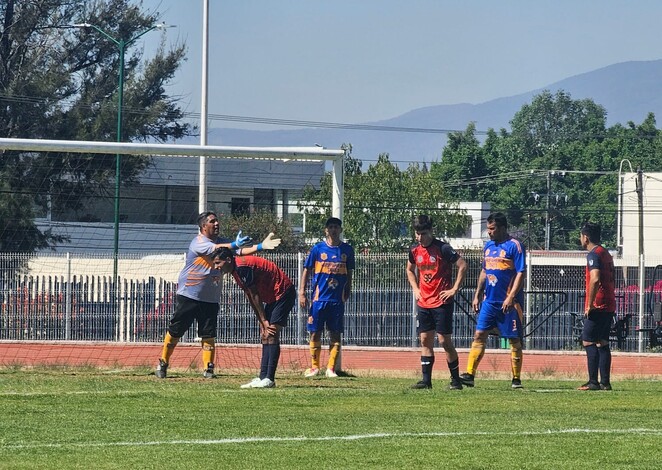 Zorros derrotan a Agrupamiento Tigres en la Liga Municipal